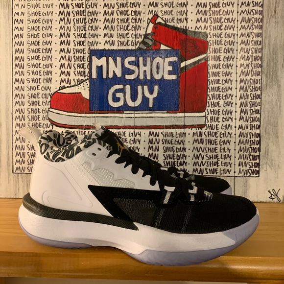 Jordan Zion 1 “Black and White” women’s size 8 - Picture 6 of 7